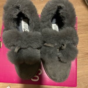 Ladies grey short boots size 8/38